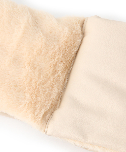 Simplicite（サンプリシテ）の「フェイクレザー ファーストール（マフラー・レディース・ブラック/ベージュ・FREE）」の10枚目の写真