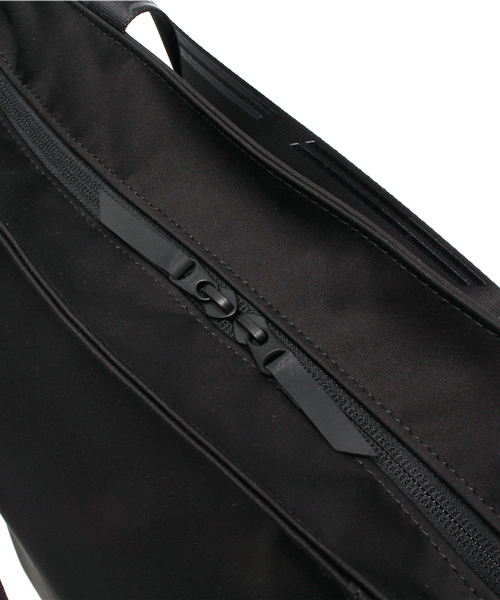 PORTER（ポーター）の「PORTER FUTURE TOTE BAG <B印 YOSHIDA SELECT>（トートバッグ・メンズ・ブラック・ONE SIZE）」の2枚目の写真