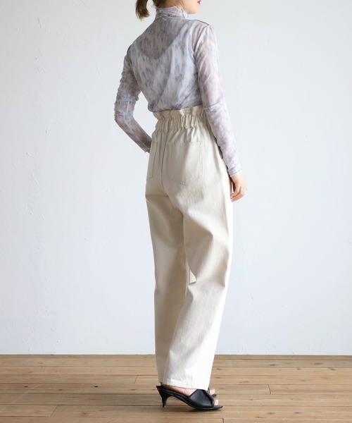 r.(アールドット)の「シアーニュアンスプリント アウトシームボトルネックトップス(Tシャツ/カットソー・レディース・ベージュ/イエロー/グレー/ブルー/オレンジ/ライトグレー/ライトベージュ/ラベンダー/グリーン・FREE)」の11枚目の写真