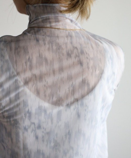 r.(アールドット)の「シアーニュアンスプリント アウトシームボトルネックトップス(Tシャツ/カットソー・レディース・ベージュ/イエロー/グレー/ブルー/オレンジ/ライトグレー/ライトベージュ/ラベンダー/グリーン・FREE)」の15枚目の写真