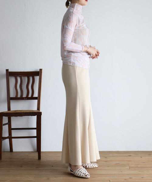 r.(アールドット)の「シアーニュアンスプリント アウトシームボトルネックトップス(Tシャツ/カットソー・レディース・ベージュ/イエロー/グレー/ブルー/オレンジ/ライトグレー/ライトベージュ/ラベンダー/グリーン・FREE)」の19枚目の写真