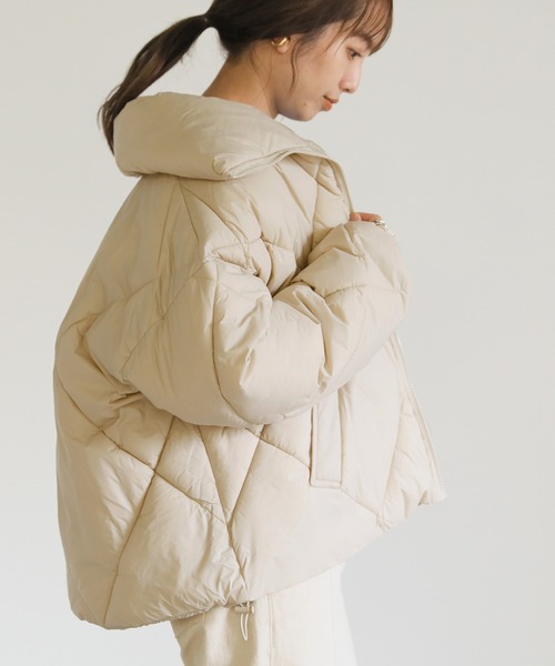 select MOCA（セレクトモカ）の「ハイネックキルティングダウンショートブルゾン（ブルゾン・レディース・ブラック/アイボリー・FREE）」の5枚目の写真