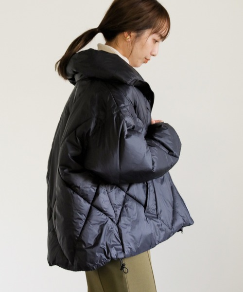 select MOCA（セレクトモカ）の「ハイネックキルティングダウンショートブルゾン（ブルゾン・レディース・ブラック/アイボリー・FREE）」の14枚目の写真