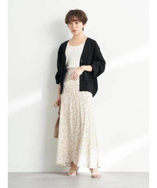 earth music&ecology（アースミュージックアンドエコロジー）の「Vネックコクーンカーディガン*（カーディガン/ボレロ・レディース・ブラック/ライトグリーン/グレイッシュベージュ・FREE）」の10枚目の写真