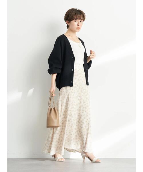 earth music&ecology（アースミュージックアンドエコロジー）の「Vネックコクーンカーディガン*（カーディガン/ボレロ・レディース・ブラック/ライトグリーン/グレイッシュベージュ・FREE）」の11枚目の写真