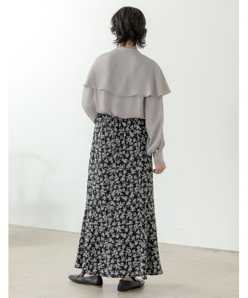 Re:EDIT（リエディ）の「[低身長サイズ有]デシン小花柄マーメイドスカート（スカート・レディース・レッド/ブラック/キャメル・MEDIUM/LARGE/SHORT）」の8枚目の写真