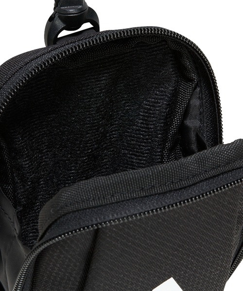 adidas（アディダス）の「フック付き アクセサリーポーチ【adidas Golf/アディダスゴルフ】（ポーチ・メンズ・ホワイト×ブラック/ブラック×ホワイト/レッド/グリーン・FREE）」の12枚目の写真