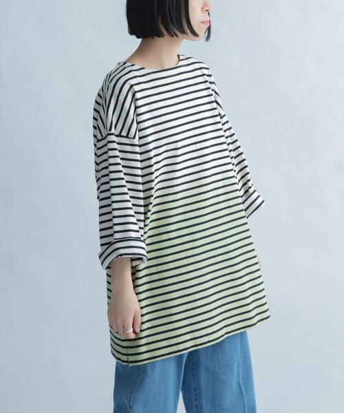 FORK&SPOON（フォークアンドスプーン）の「FORK&SPOON　オーバーダイボーダーTシャツ（Tシャツ/カットソー・メンズ・ブルー系その他/イエロー系その他・5）」の2枚目の写真