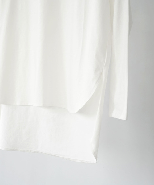 IAMUSE(アイアミューズ)の「【IAMUSE】スリットロングテールトップス S0081(Tシャツ/カットソー・レディース・ホワイト/ブラック・FREE)」の13枚目の写真