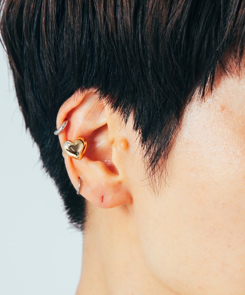 COLOR TOKYO ACCESSORIES(カラートウキョウアクセサリー)の「ハートイヤリング(イヤリング・レディース・Silver/GOLD ・FREE)」の2枚目の写真