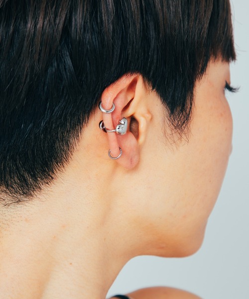 COLOR TOKYO ACCESSORIES(カラートウキョウアクセサリー)の「ハートイヤリング(イヤリング・レディース・Silver/GOLD ・FREE)」の5枚目の写真
