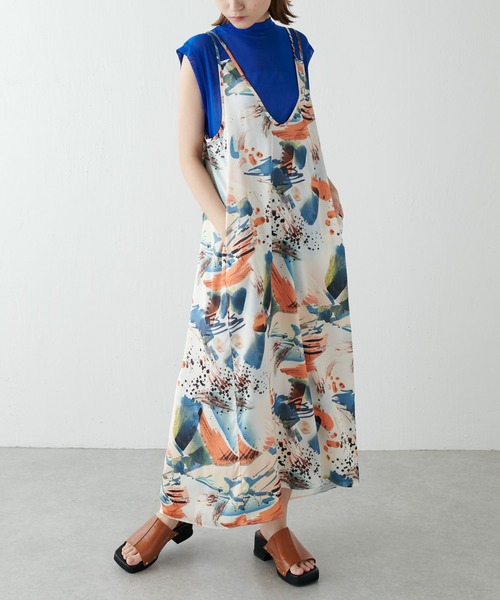 Lui's(ルイス)の「アートプリントキャミワンピース(ワンピース・レディース・オレンジ/ブルー・FREE)」の7枚目の写真