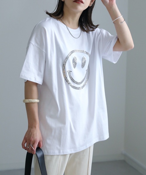 ap retro(アプレトロ)の「ニコちゃんスタッズTEE(Tシャツ/カットソー・レディース・グリーン/アイボリー/ブラック・FREE)」の2枚目の写真