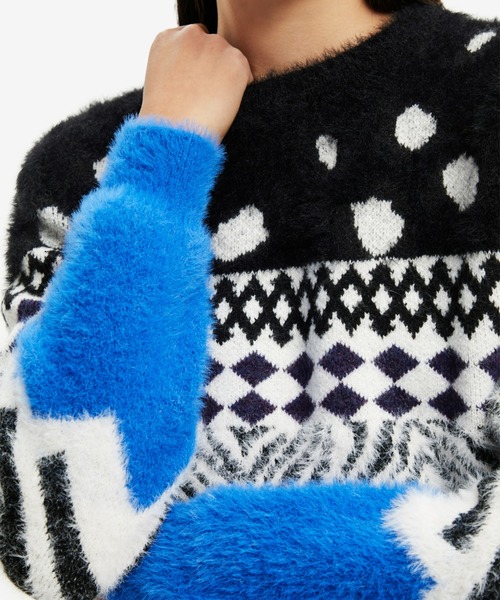 Desigual(デシグアル)の「マルチプリント セーター(ニット/セーター・レディース・ブラック・S/M/L/XL/XS)」の2枚目の写真