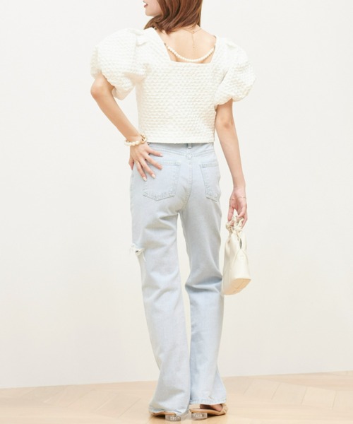 VIOLETTA(ヴィオレッタ)の「ふくれジャガードバックシャントップス(シャツ/ブラウス・レディース・ホワイト/ブラック・FREE)」の5枚目の写真