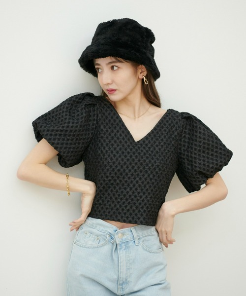VIOLETTA(ヴィオレッタ)の「ふくれジャガードバックシャントップス(シャツ/ブラウス・レディース・ホワイト/ブラック・FREE)」の12枚目の写真