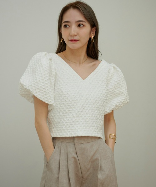 VIOLETTA(ヴィオレッタ)の「ふくれジャガードバックシャントップス(シャツ/ブラウス・レディース・ホワイト/ブラック・FREE)」の10枚目の写真