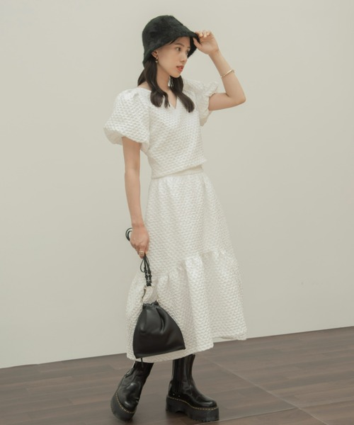 VIOLETTA(ヴィオレッタ)の「ふくれジャガードバックシャントップス(シャツ/ブラウス・レディース・ホワイト/ブラック・FREE)」の17枚目の写真