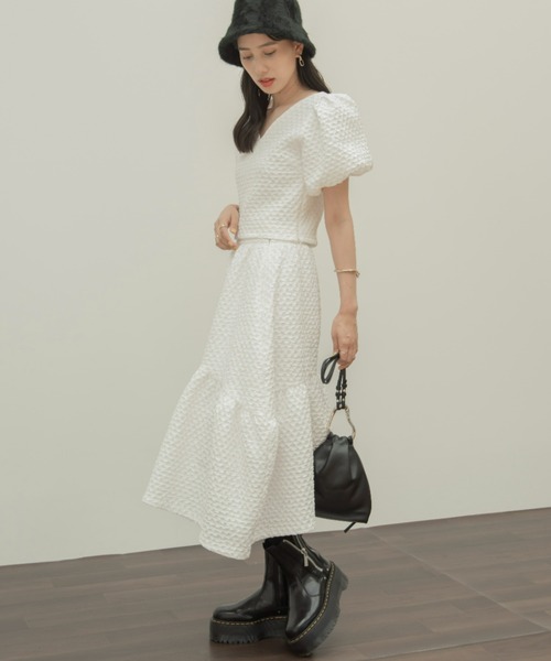 VIOLETTA(ヴィオレッタ)の「ふくれジャガードバックシャントップス(シャツ/ブラウス・レディース・ホワイト/ブラック・FREE)」の14枚目の写真