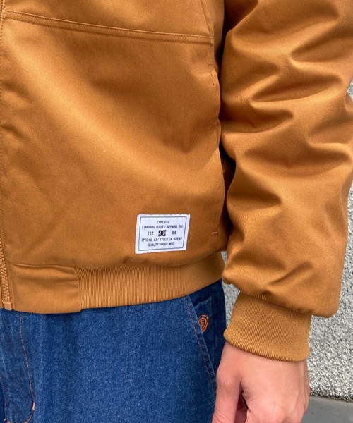 DC（ディーシー）の「DC/ディーシー レギュラーフィット 無地 保温 中綿ジャケット DJK224001（ブルゾン・メンズ・カーキ/ブラック/ブラウン・M/L/XL）」の19枚目の写真