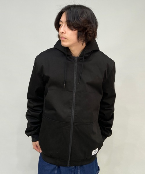 DC（ディーシー）の「DC/ディーシー レギュラーフィット 無地 保温 中綿ジャケット DJK224001（ブルゾン・メンズ・カーキ/ブラック/ブラウン・M/L/XL）」の6枚目の写真