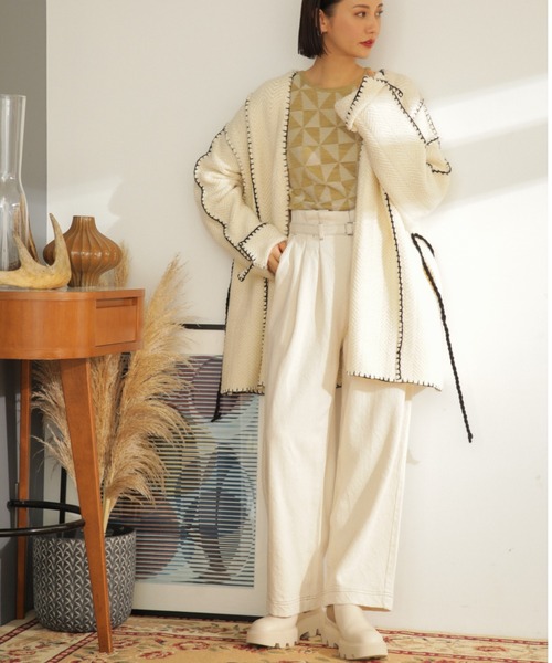 ROSE BUD（ローズバッド）の「ハイウエストタックパンツ（デニムパンツ・レディース・ホワイト系その他/ネイビー・MEDIUM/SMALL）」の5枚目の写真