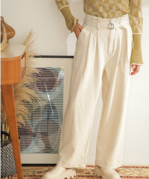 ROSE BUD（ローズバッド）の「ハイウエストタックパンツ（デニムパンツ・レディース・ホワイト系その他/ネイビー・MEDIUM/SMALL）」の14枚目の写真