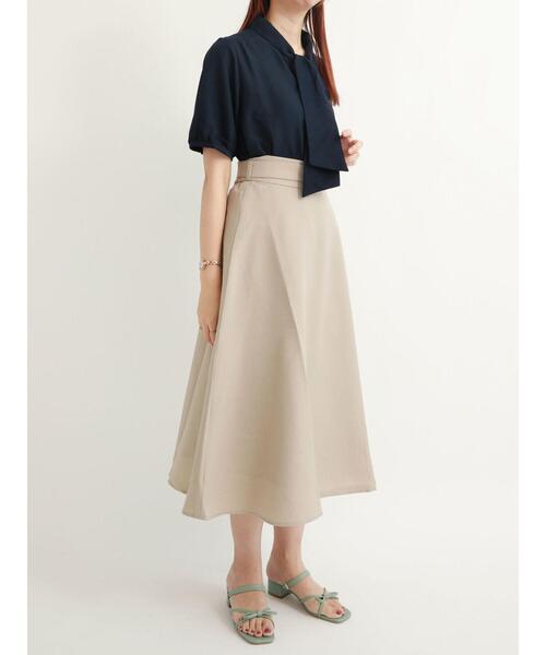 Te chichi TERRASSE(テチチテラス)の「共布ベルト付フレアスカート(スカート・レディース・ベージュ/オレンジ/ネイビー・フリ-)」の7枚目の写真