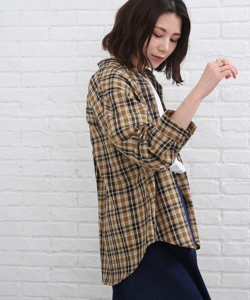 SHOO・LA・RUE(シューラルー)の「◆デイリー使いのマストアイテム チェックシャツ(シャツ/ブラウス・レディース・ベージュ系1/イエロー系9/ワイン系3/ネイビー系1・02/03/04)」の5枚目の写真