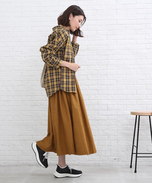 SHOO・LA・RUE(シューラルー)の「◆デイリー使いのマストアイテム チェックシャツ(シャツ/ブラウス・レディース・ベージュ系1/イエロー系9/ワイン系3/ネイビー系1・02/03/04)」の11枚目の写真