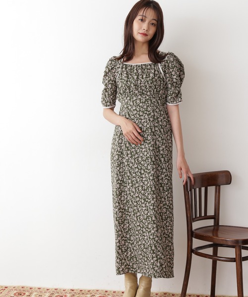 N.（N. Natural Beauty Basic）（エヌエヌナチュラルビューティーベーシック）の「フラワープリントパワショルストレートワンピース（ワンピース・レディース・ホワイト系その他/ブラック系その他/グリーン系その他・MEDIUM）」の3枚目の写真