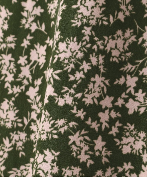 N.（N. Natural Beauty Basic）（エヌエヌナチュラルビューティーベーシック）の「フラワープリントパワショルストレートワンピース（ワンピース・レディース・ホワイト系その他/ブラック系その他/グリーン系その他・MEDIUM）」の6枚目の写真