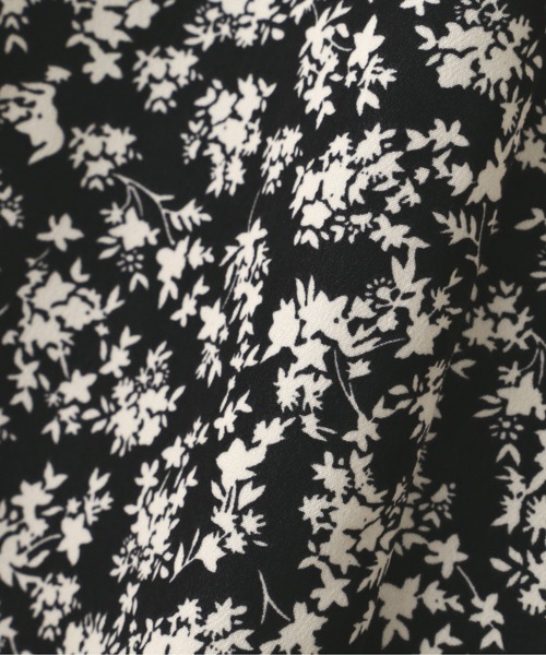 N.（N. Natural Beauty Basic）（エヌエヌナチュラルビューティーベーシック）の「フラワープリントパワショルストレートワンピース（ワンピース・レディース・ホワイト系その他/ブラック系その他/グリーン系その他・MEDIUM）」の5枚目の写真