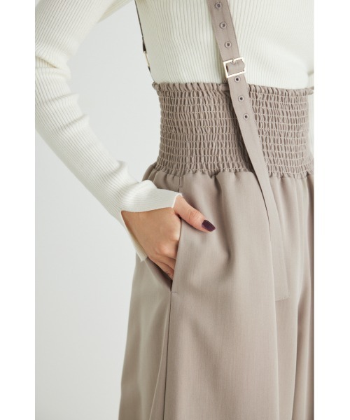 rienda(リエンダ)の「ハイウエストシャーリングサスペンダーパンツ(その他パンツ・レディース・ベージュ/ライム/グレー・SMALL/MEDIUM)」の21枚目の写真