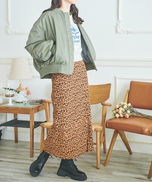 FREE'S MART（フリーズマート）の「◇MA-1ブルゾン（MA-1・レディース・ブラック/ベージュ/カーキ・MEDIUM/SMALL）」の4枚目の写真