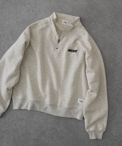 UNCORD(アンコード)の「【UNCORD】LOGO HALFZIP/ロゴハーフジップワンポイントロゴスウェット(スウェット・メンズ・ブラック/グレー/ブルー/グリーン/オートミール/ネイビー・MEDIUM/LARGE/X-LARGE)」の9枚目の写真