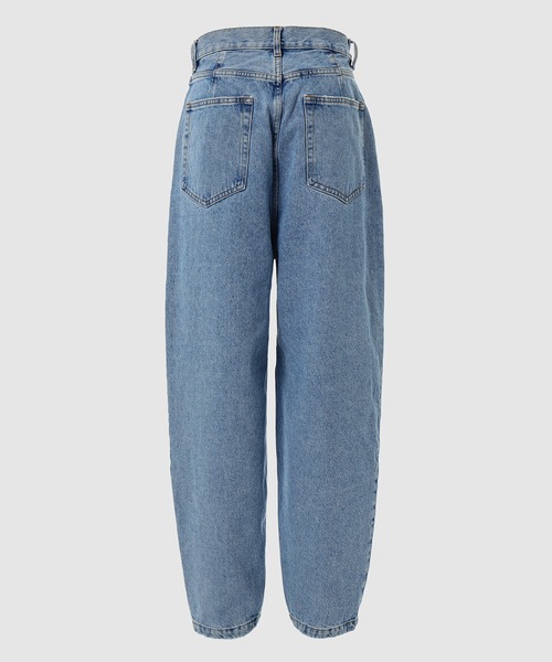 HED MAYNER（ヘドメイナー）の「PLEATED DENIM（デニムパンツ・メンズ・ライトブルー・S/M）」の2枚目の写真