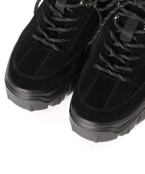 LOWRYS FARM（ローリーズファーム）の「マウンテンシューズ　173403（スニーカー・レディース・ブラック/ベージュ・MEDIUM/LARGE）」の4枚目の写真