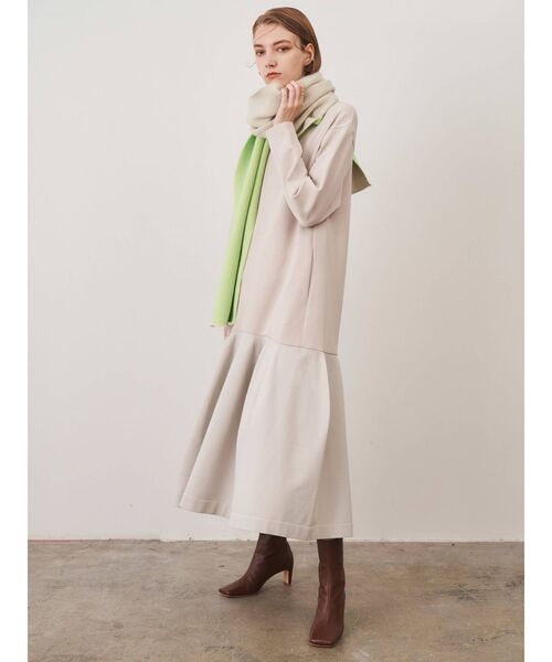 ELENDEEK（エレンディーク）の「リバーシブルストール（ストール/ショール・レディース・ベージュ/アイボリー/ブラック・FREE）」の5枚目の写真