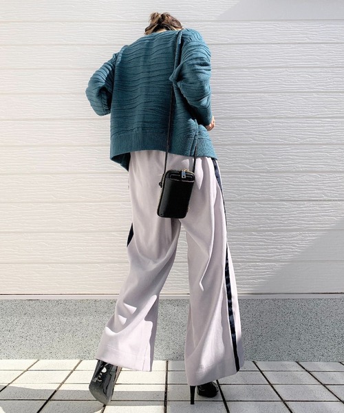 Q(キュー)の「ツイルピーチサイドラインワイドパンツ(その他パンツ・レディース・チャコールグレー/アッシュグレー・MEDIUM)」の7枚目の写真