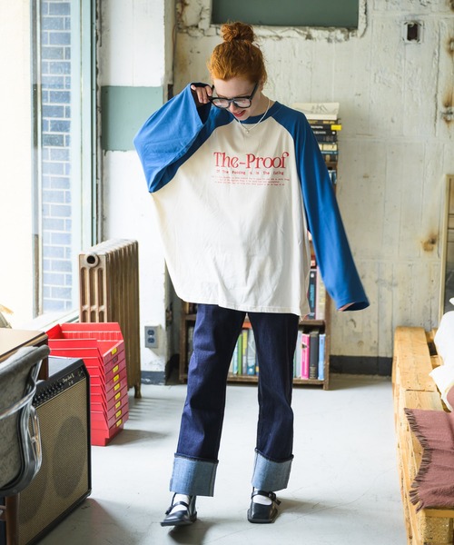 Birthday room（バースデイルーム）の「ロゴ刺繍ラグランBIGロン