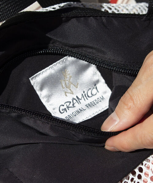 Gramicci(グラミチ)の「【GRAMICCI/グラミチ】メッシュトートバッグ ワンポイントロゴ(トートバッグ・メンズ・ブラック/パープル・FREE)」の10枚目の写真