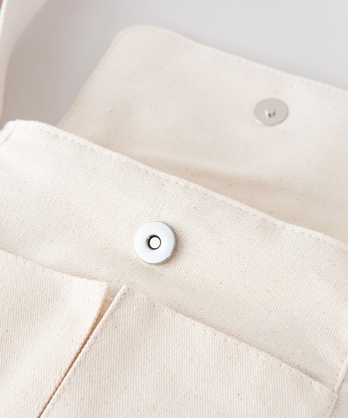 BEN DAVIS（ベンデイビス）の「【BEN DAVIS/ベンデイビス】キャンパス ミニショルダーバッグ（ショルダーバッグ・メンズ・ブラック/ホワイト・FREE）」の8枚目の写真