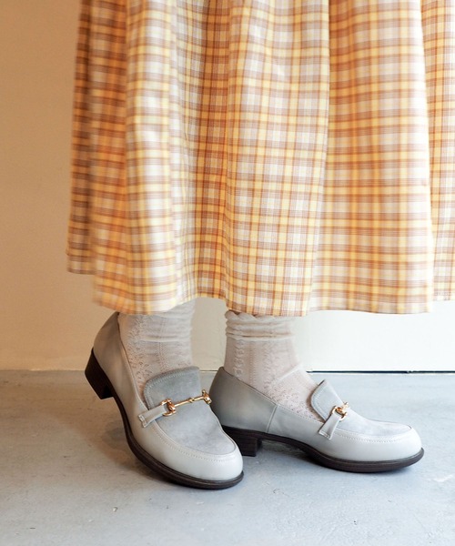 byあしながおじさん（バイアシナガオジサン）の「ビットローファー　8510083（ローファー・レディース・ライトブルー/アイボリー/ブラック/グレイッシュベージュ/ダークブラウン/テラコッタ/ライトグリーン/ウッド/クリアブラウン/ダークベージュ/オフホワイト・24.0cm/22.5cm/23.0cm/23.5cm/24.5cm/25.0cm/22.0cm/24cm/22cm/25cm/23cm）」の10枚目の写真