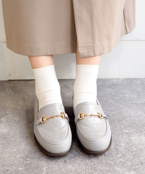 byあしながおじさん（バイアシナガオジサン）の「ビットローファー　8510083（ローファー・レディース・ライトブルー/アイボリー/ブラック/グレイッシュベージュ/ダークブラウン/テラコッタ/ライトグリーン/ウッド/クリアブラウン/ダークベージュ/オフホワイト・24.0cm/22.5cm/23.0cm/23.5cm/24.5cm/25.0cm/22.0cm/24cm/22cm/25cm/23cm）」の11枚目の写真