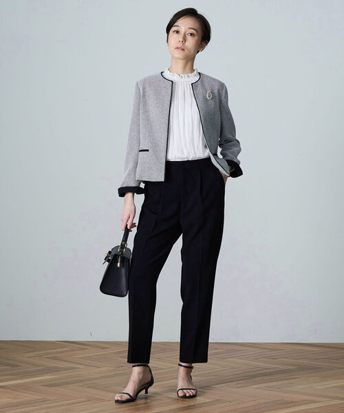 NOLLEY’S（ノーリーズ）の「◇【WEB限定】ラメツイードストレッチクルーネックジャケット（ノーカラージャケット・レディース・ネイビー/グレー系その他・36/40/38）」の11枚目の写真