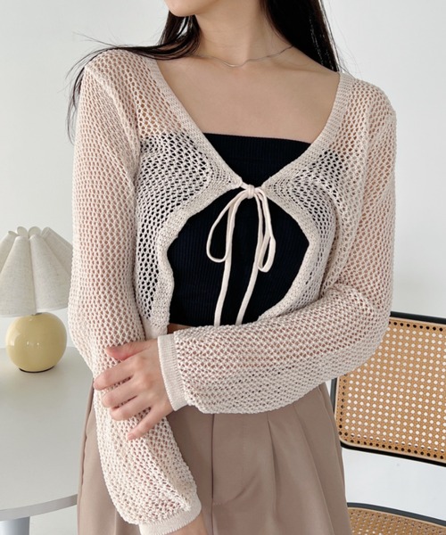 CLEA（クレア）の「カップ付き2WAYスクエアリブキャミ/ブラトップ（チューブトップ・レディース・ホワイト/チャコールグレー/ブラック/カーキ・FREE）」の2枚目の写真