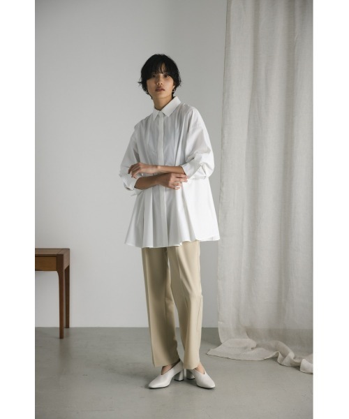 STYLEMIXER（スタイルミキサー）の「タックフレアシャツ（シャツ/ブラウス・レディース・ブラック/ホワイト/サックスブルー・FREE）」の4枚目の写真