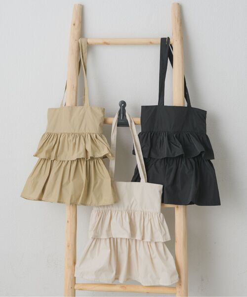 RETRO GIRL（レトロガール）の「フリルトートバッグ（ショルダーバッグ・レディース・ナチュラル/ベージュ/ブラック・ONE SIZE）」の10枚目の写真