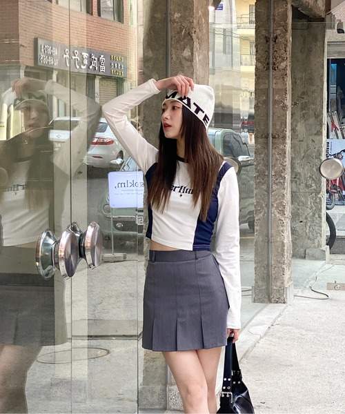 レモングラスブラック ジッパー付きブーツ、ベージュスカート green label relaxing（グリーンレーベルリラクシング）の「シアー